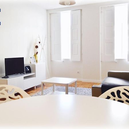 Point Apartment By Jc OOporto Exteriör bild